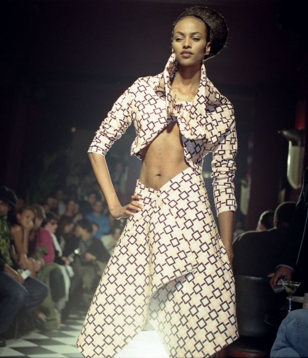Debut in Paris | Negassi